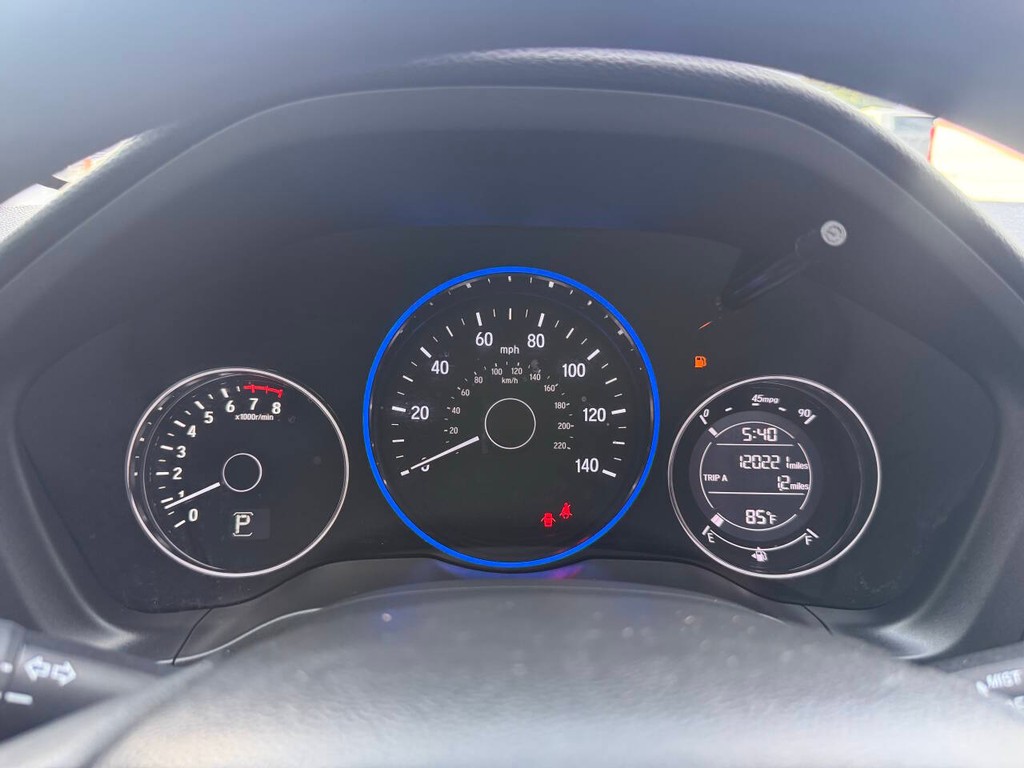 Honda HR-V Vehicle Full-screen Gallery Image 31