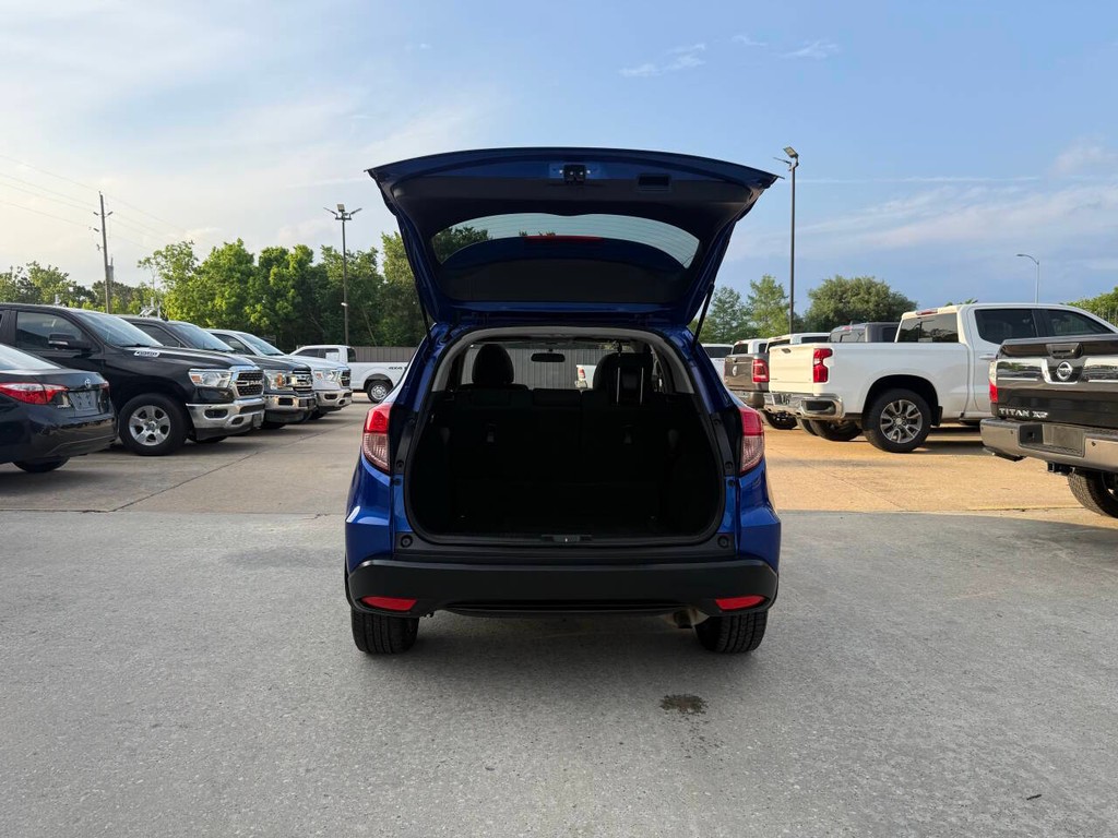 Honda HR-V Vehicle Full-screen Gallery Image 36