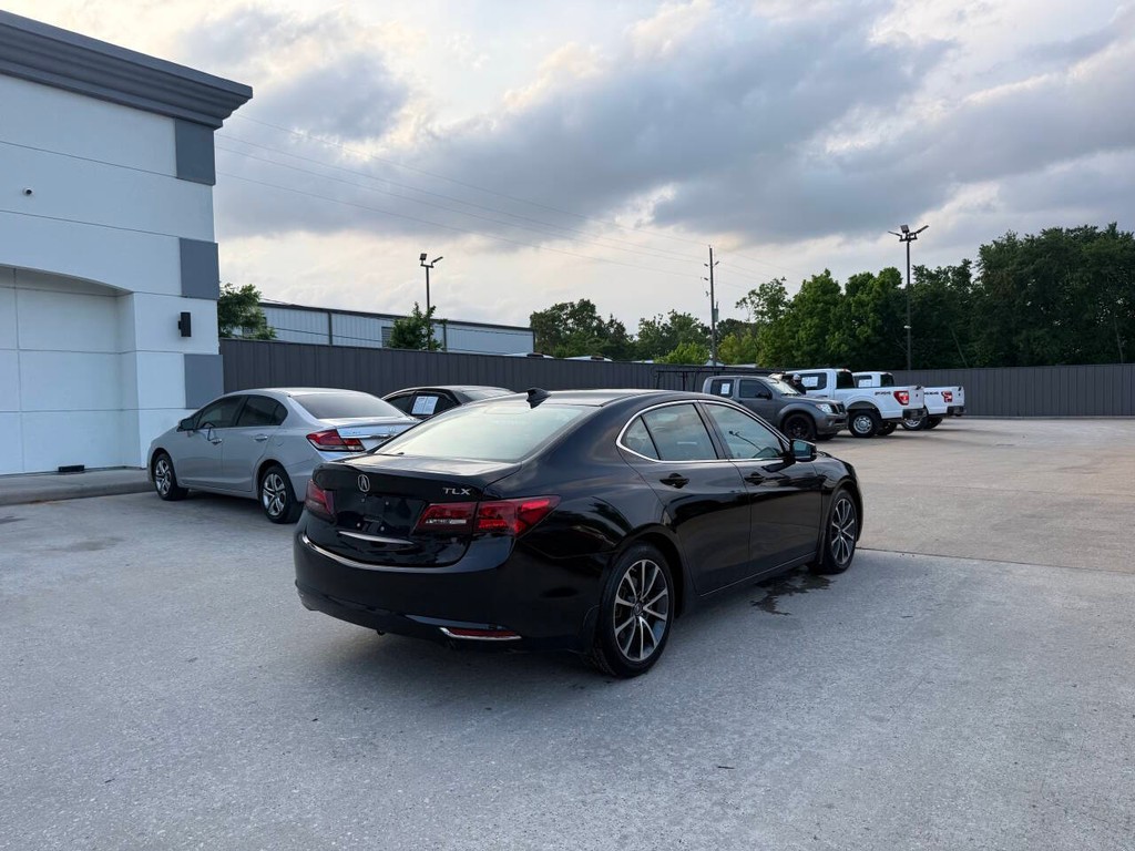 Acura TLX Vehicle Full-screen Gallery Image 05