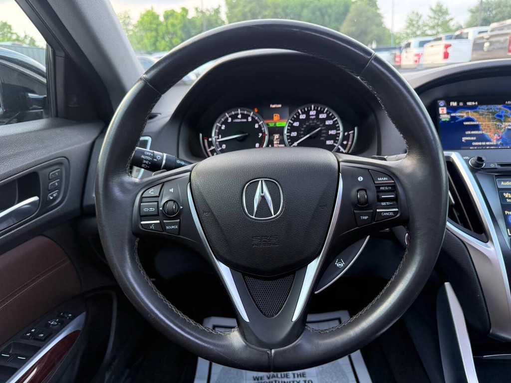 Acura TLX Vehicle Full-screen Gallery Image 22
