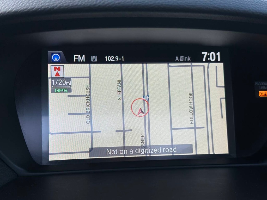 Acura TLX Vehicle Full-screen Gallery Image 24