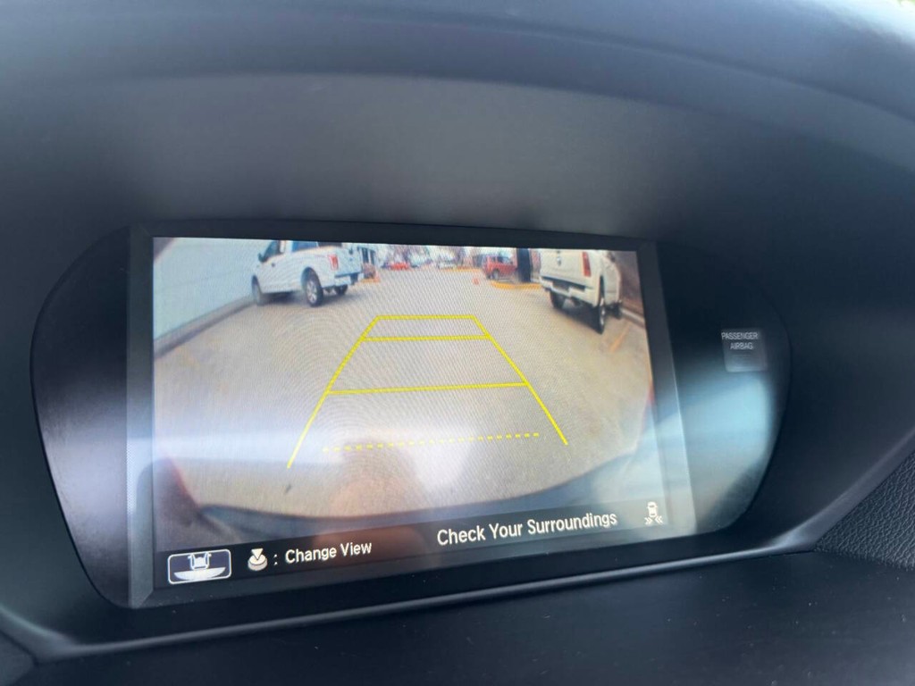 Acura TLX Vehicle Full-screen Gallery Image 25