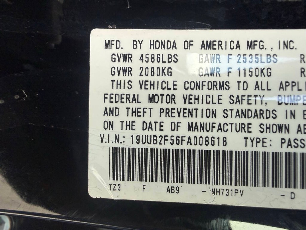 Acura TLX Vehicle Full-screen Gallery Image 35