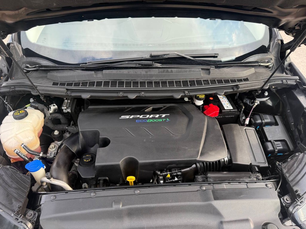 Ford Edge Vehicle Full-screen Gallery Image 30