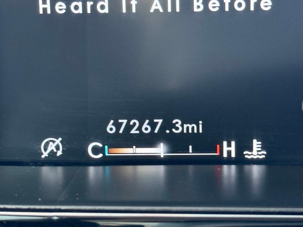 Lincoln Navigator Vehicle Full-screen Gallery Image 41