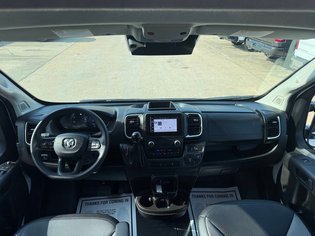 Ram ProMaster Cargo Van Vehicle Full-screen Gallery Image 12