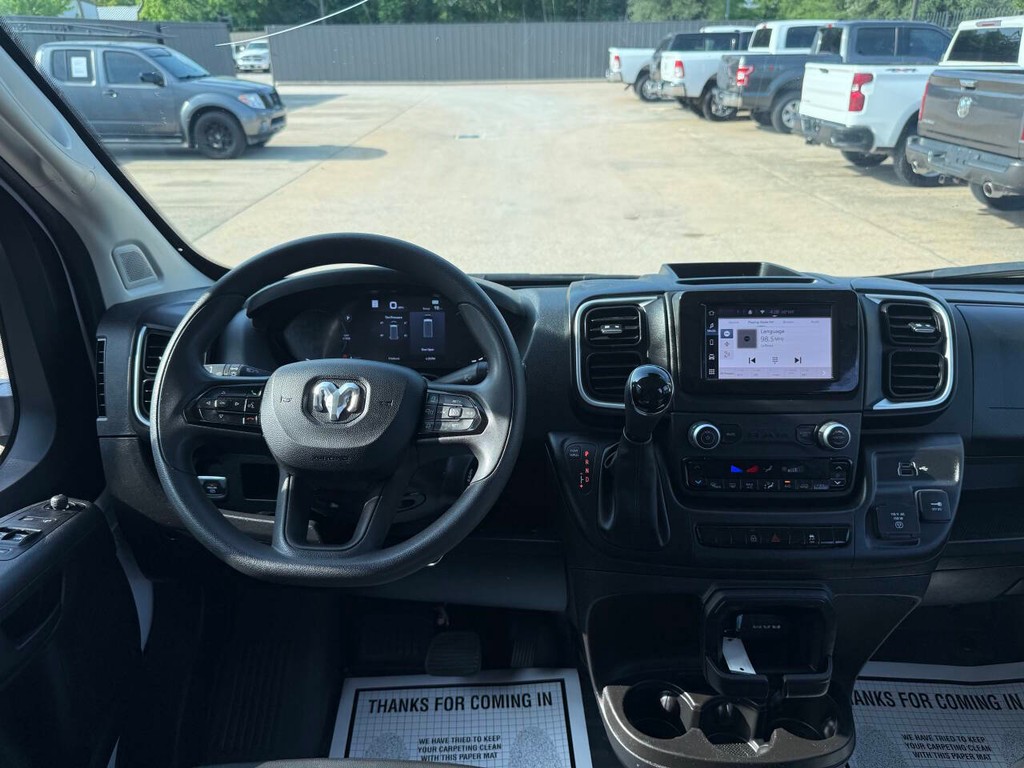 Ram ProMaster Cargo Van Vehicle Full-screen Gallery Image 14