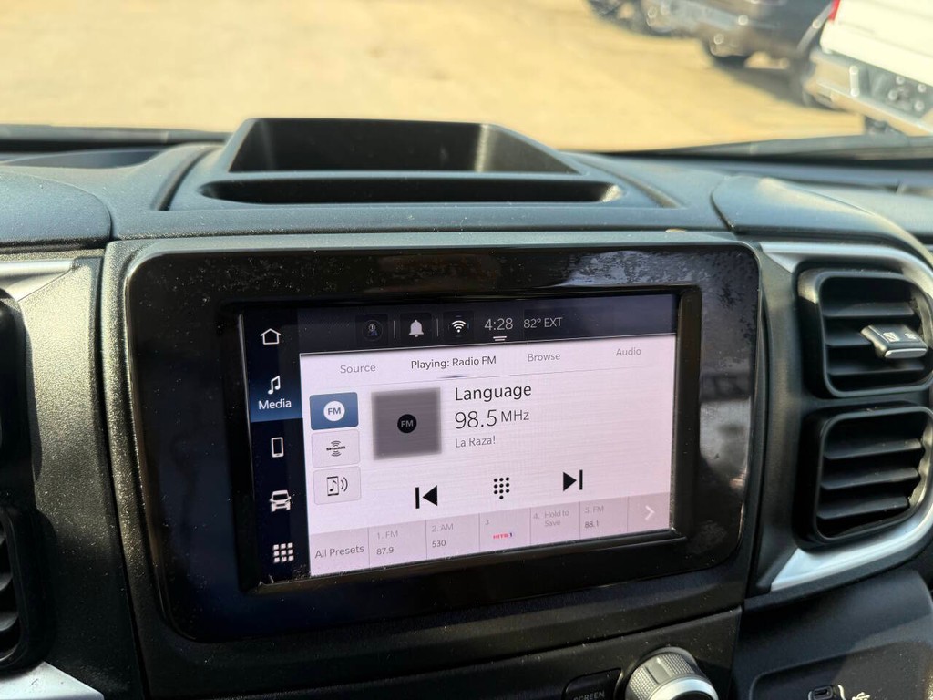 Ram ProMaster Cargo Van Vehicle Full-screen Gallery Image 18