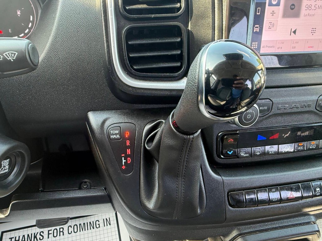 Ram ProMaster Cargo Van Vehicle Full-screen Gallery Image 22