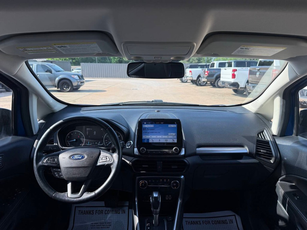 Ford EcoSport Vehicle Full-screen Gallery Image 17