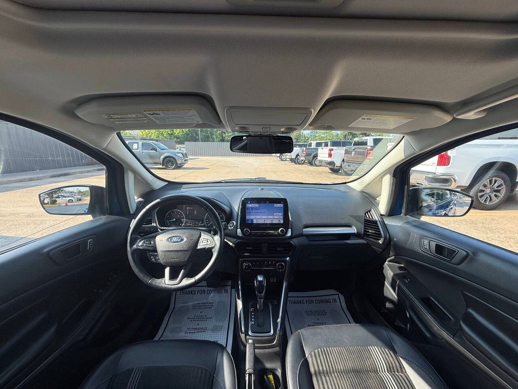 Ford EcoSport Vehicle Full-screen Gallery Image 19