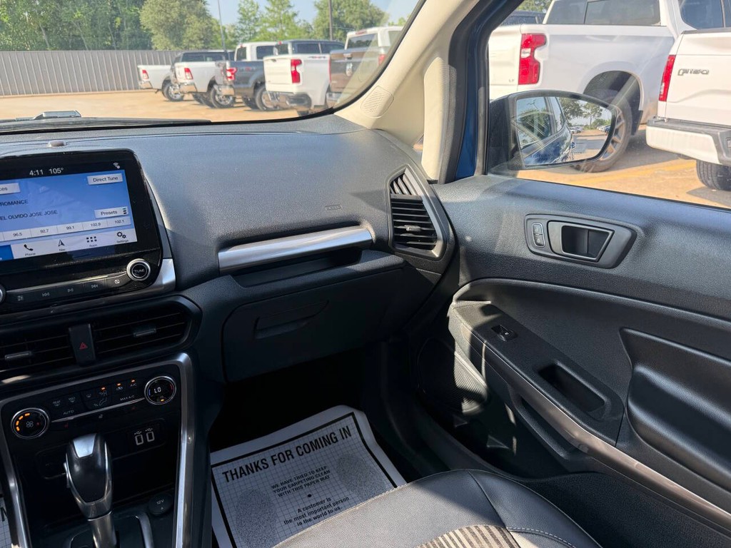 Ford EcoSport Vehicle Full-screen Gallery Image 23