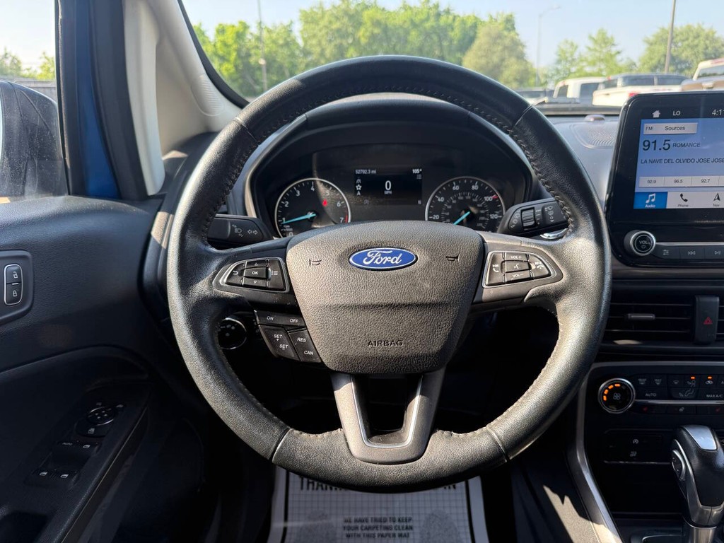 Ford EcoSport Vehicle Full-screen Gallery Image 24