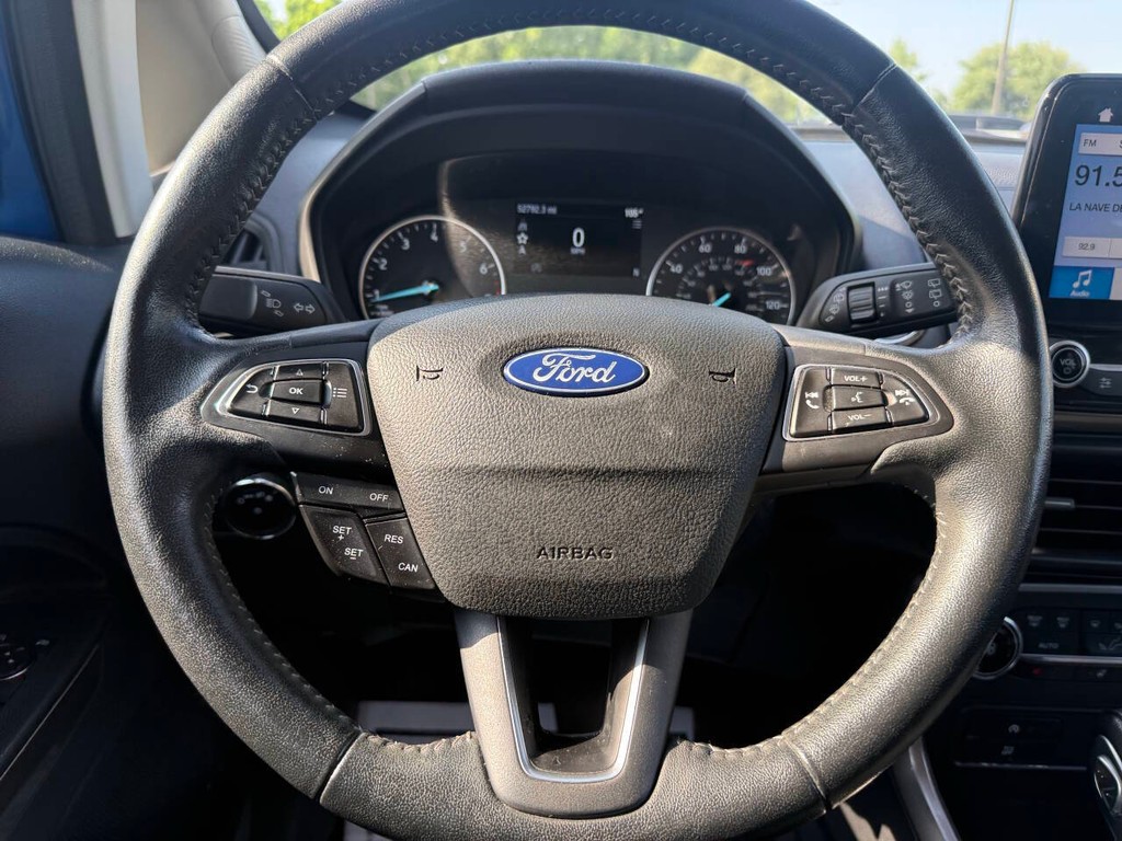Ford EcoSport Vehicle Full-screen Gallery Image 25