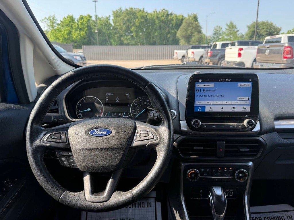 Ford EcoSport Vehicle Full-screen Gallery Image 26