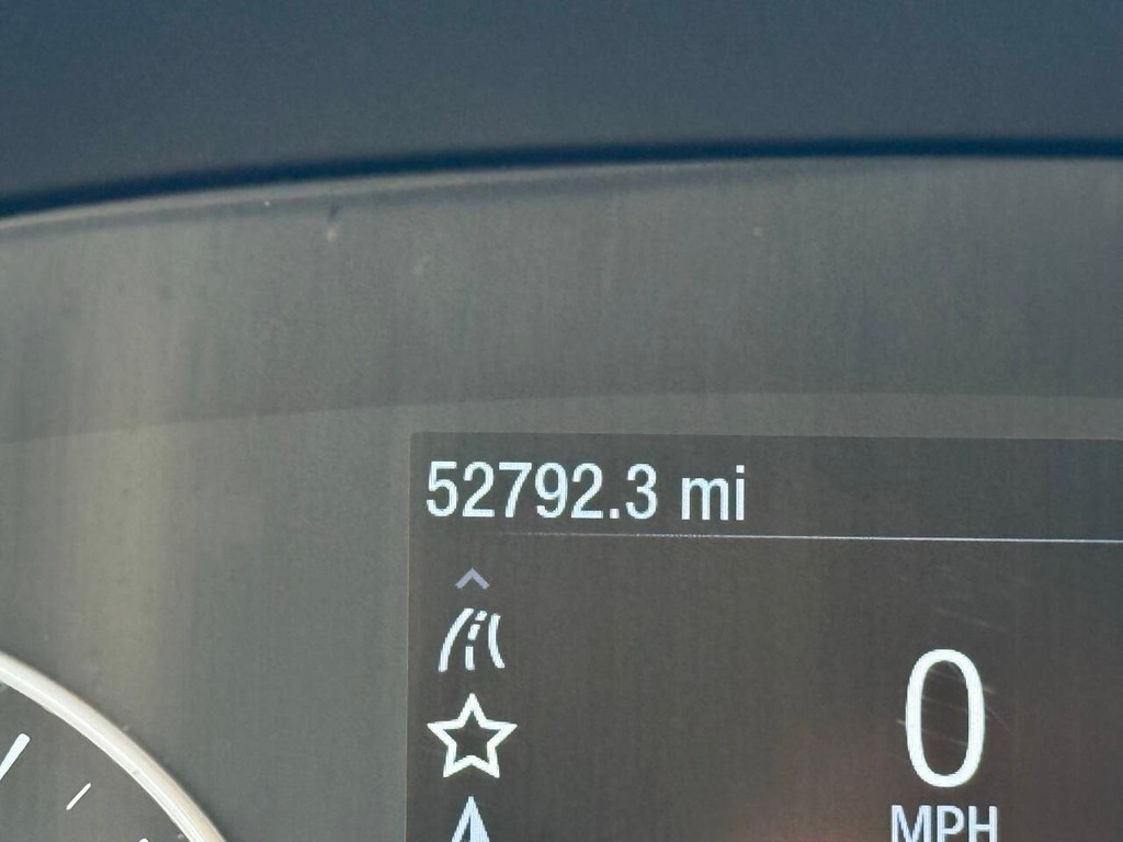 Ford EcoSport Vehicle Full-screen Gallery Image 37