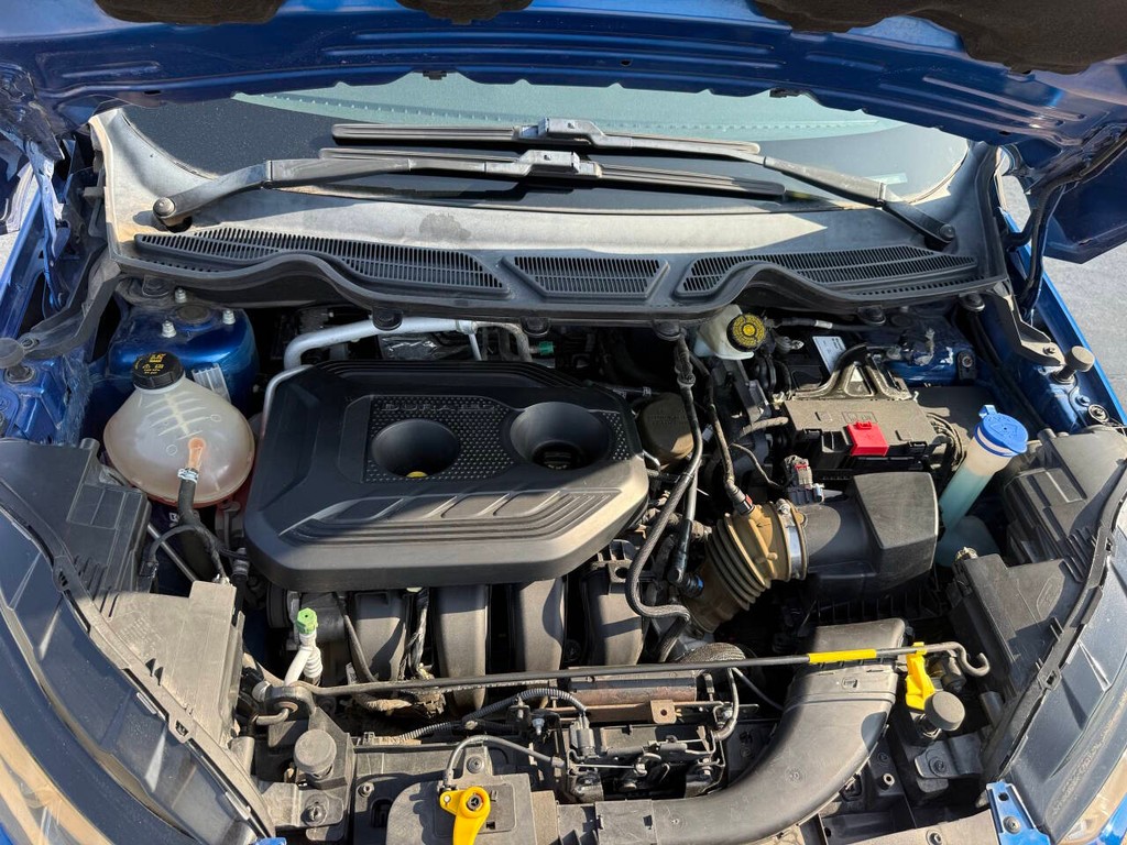 Ford EcoSport Vehicle Full-screen Gallery Image 38