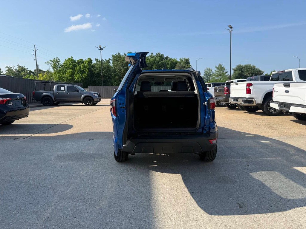 Ford EcoSport Vehicle Full-screen Gallery Image 40