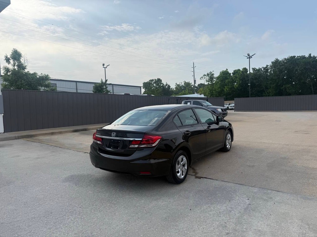 Honda Civic Sedan Vehicle Full-screen Gallery Image 05