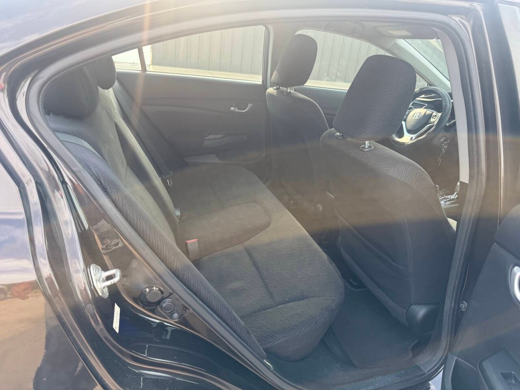 Honda Civic Sedan Vehicle Full-screen Gallery Image 15