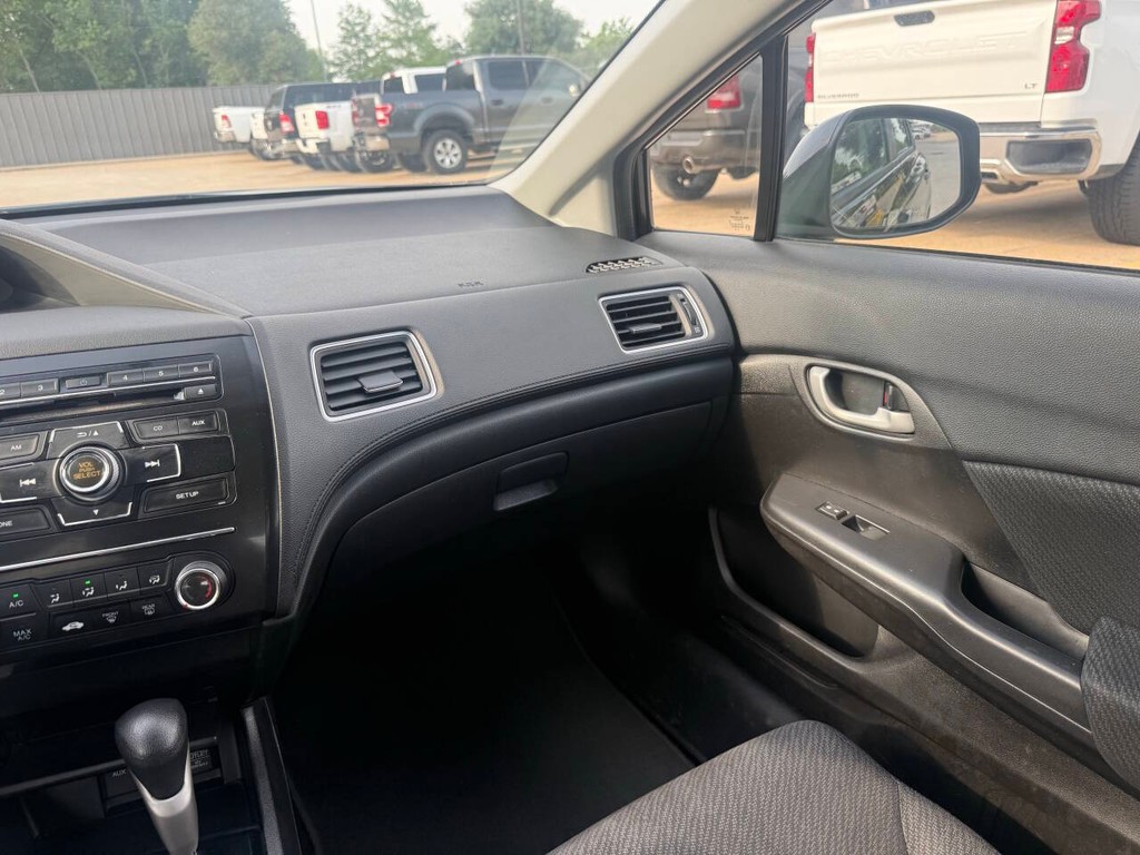 Honda Civic Sedan Vehicle Full-screen Gallery Image 20