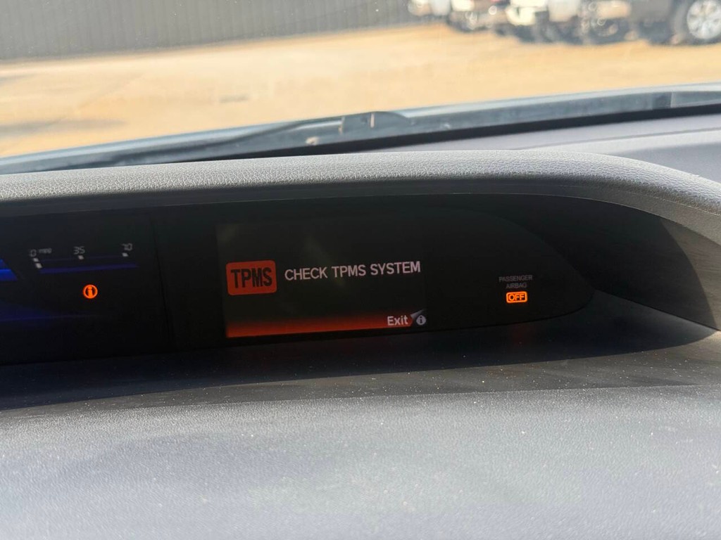 Honda Civic Sedan Vehicle Full-screen Gallery Image 23