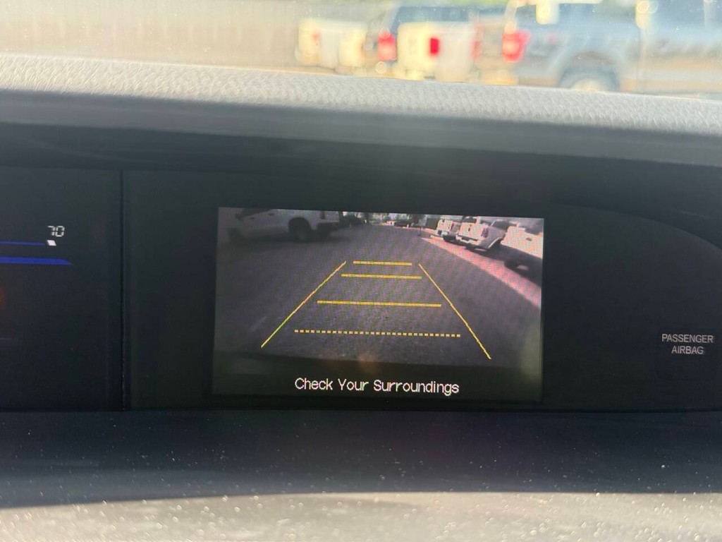 Honda Civic Sedan Vehicle Full-screen Gallery Image 24