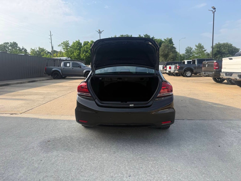 Honda Civic Sedan Vehicle Full-screen Gallery Image 34