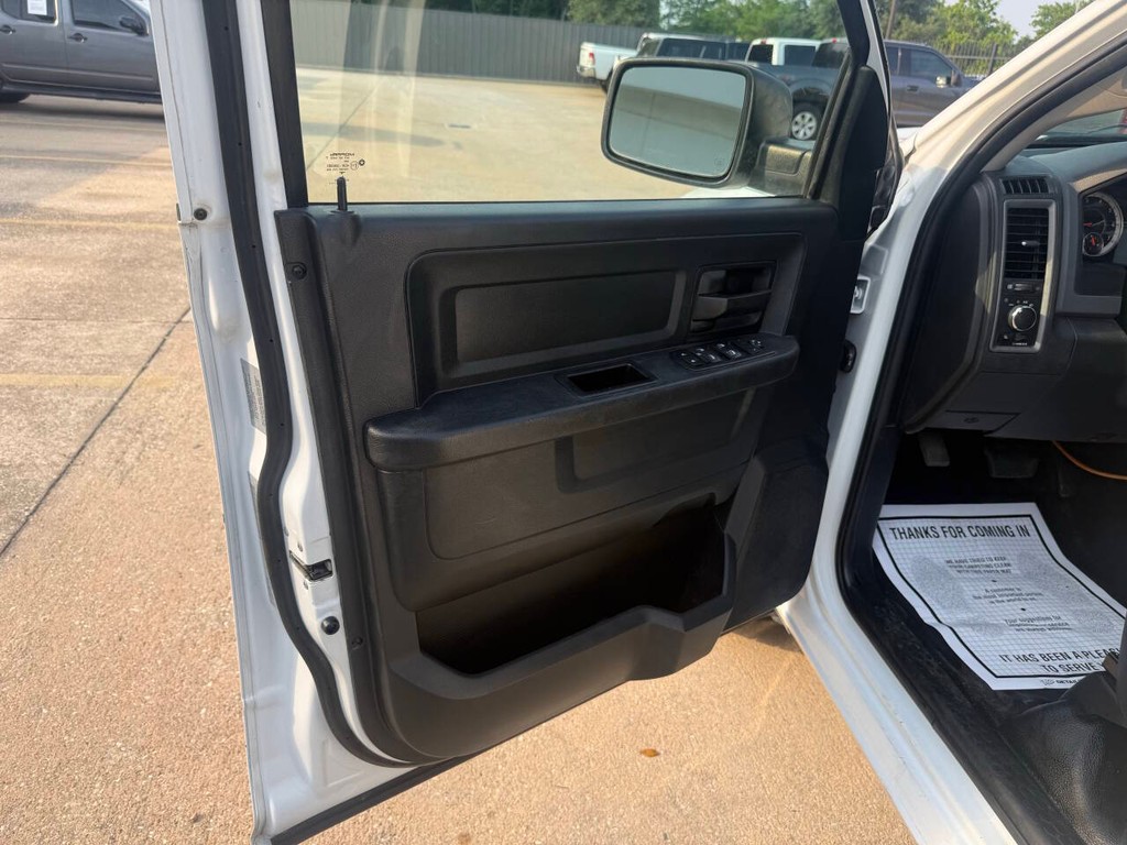 Ram 1500 Vehicle Full-screen Gallery Image 08