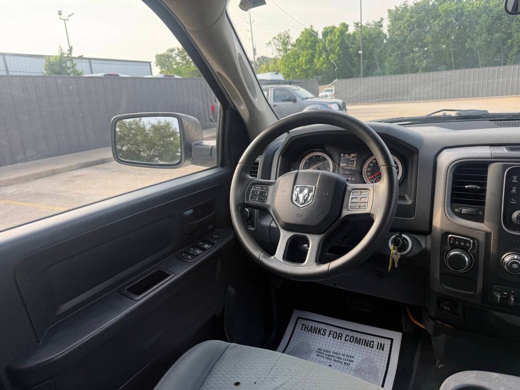 Ram 1500 Vehicle Full-screen Gallery Image 19