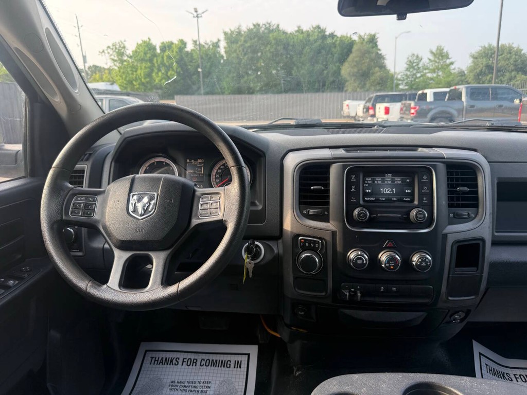 Ram 1500 Vehicle Full-screen Gallery Image 21