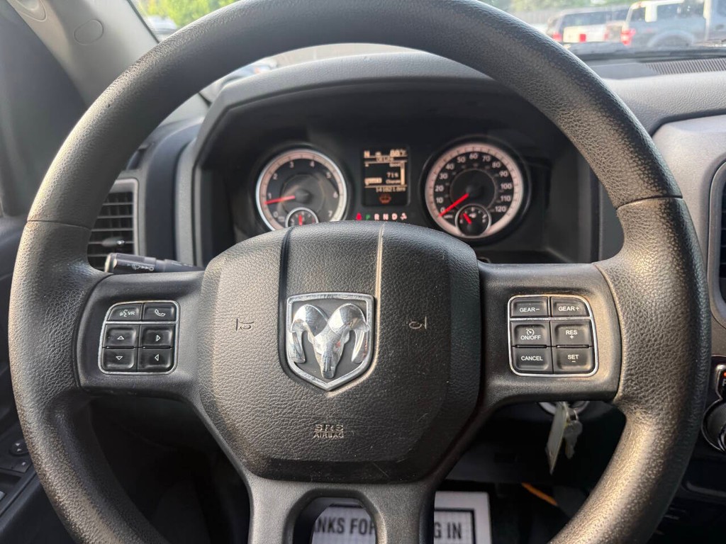 Ram 1500 Vehicle Full-screen Gallery Image 23