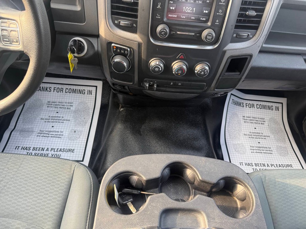 Ram 1500 Vehicle Full-screen Gallery Image 32