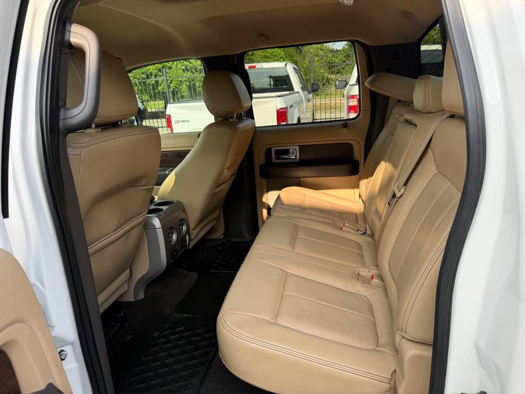 Ford F-150 Vehicle Full-screen Gallery Image 13