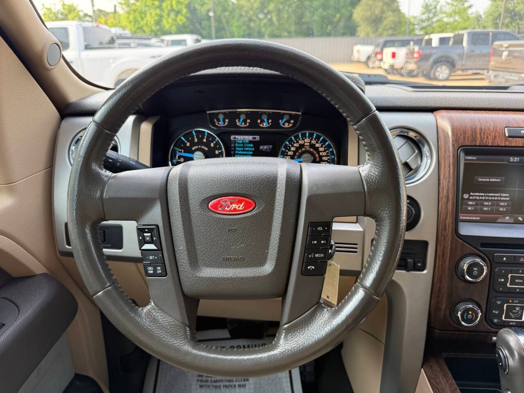 Ford F-150 Vehicle Full-screen Gallery Image 22