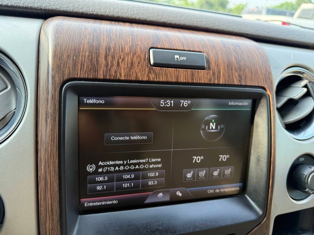 Ford F-150 Vehicle Full-screen Gallery Image 25