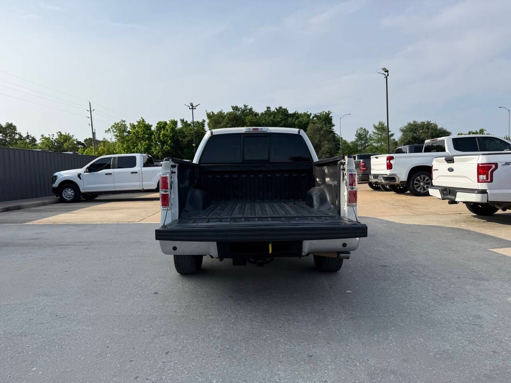 Ford F-150 Vehicle Full-screen Gallery Image 37