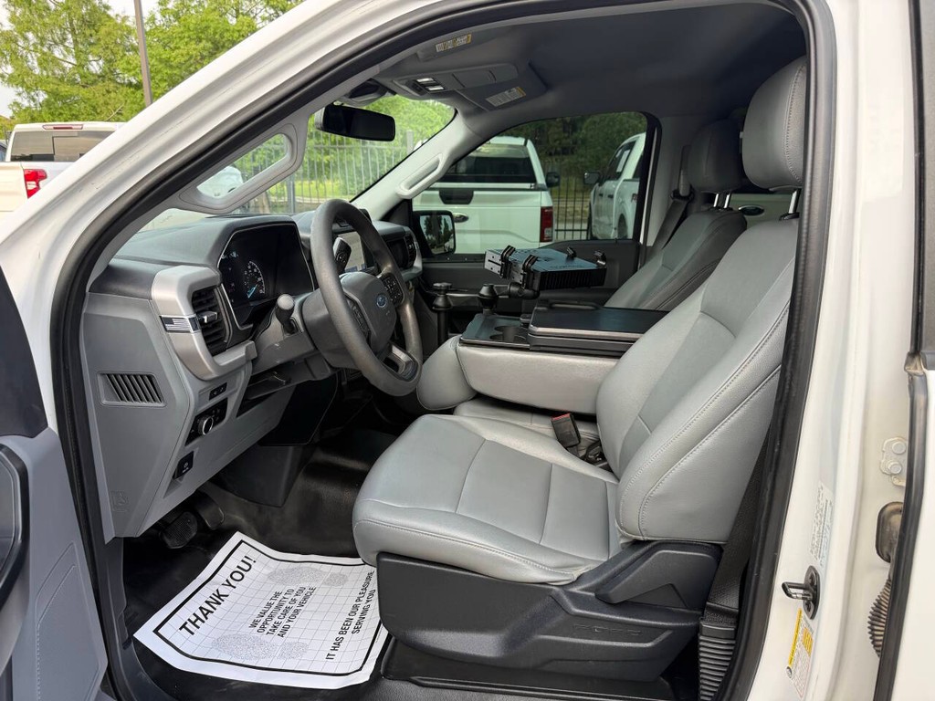 Ford F-150 Vehicle Full-screen Gallery Image 07