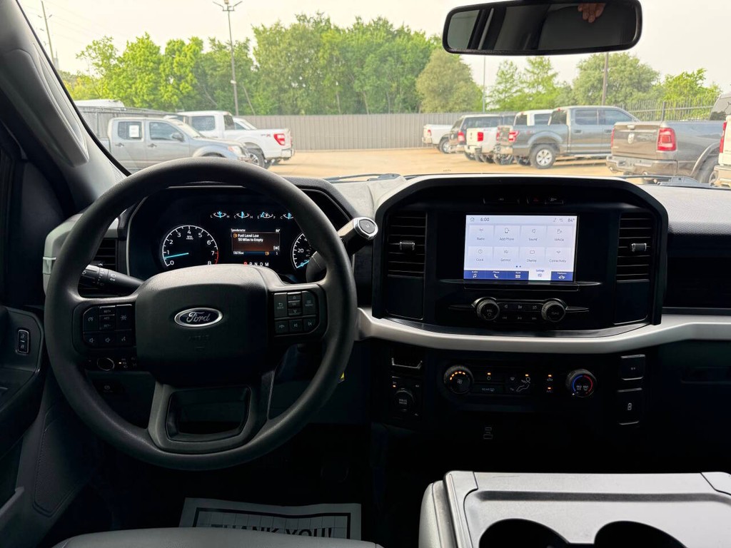 Ford F-150 Vehicle Full-screen Gallery Image 21