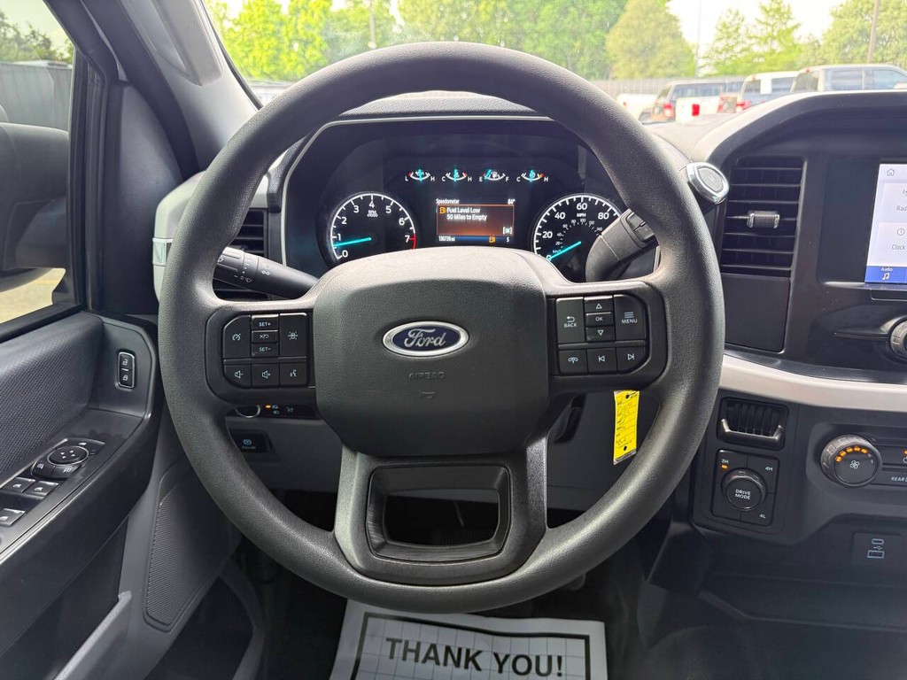 Ford F-150 Vehicle Full-screen Gallery Image 22