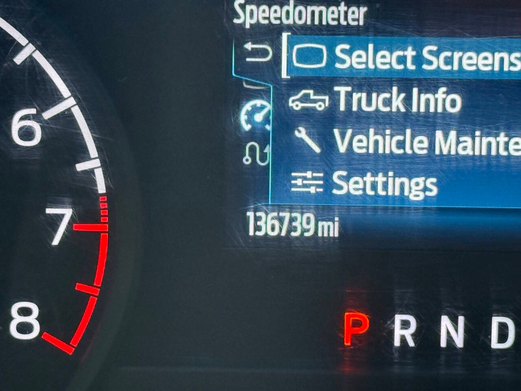 Ford F-150 Vehicle Full-screen Gallery Image 32