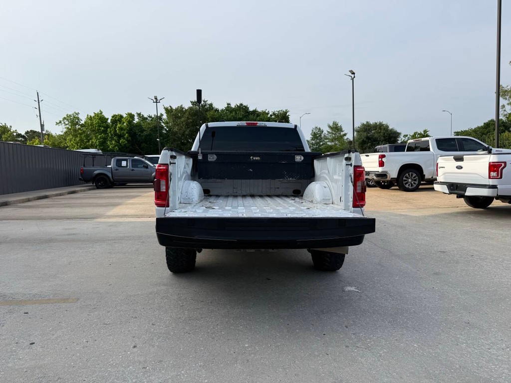 Ford F-150 Vehicle Full-screen Gallery Image 38