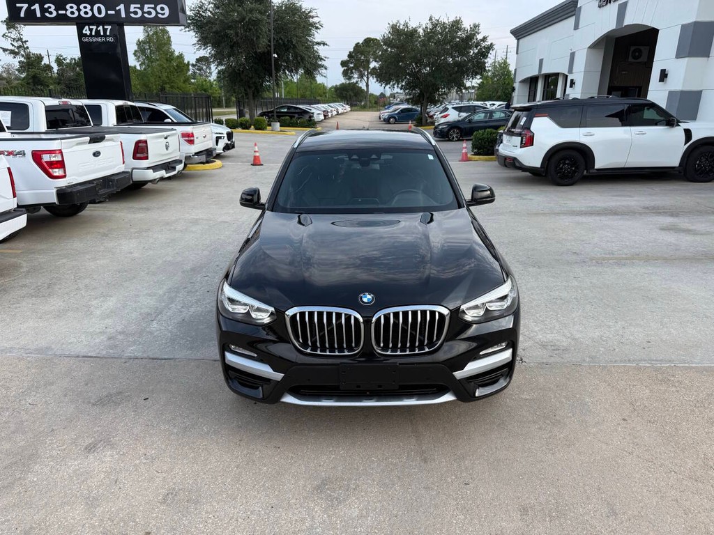BMW X3 Vehicle Full-screen Gallery Image 39