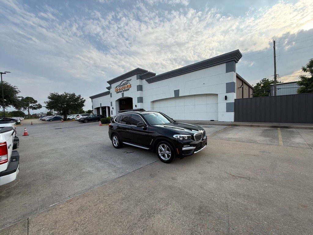 BMW X3 Vehicle Full-screen Gallery Image 43