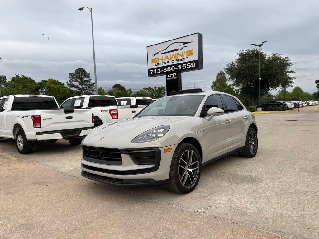 Porsche Macan Vehicle Full-screen Gallery Image 47