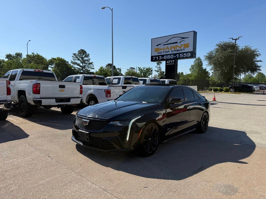 Cadillac CT4-V Vehicle Full-screen Gallery Image 03