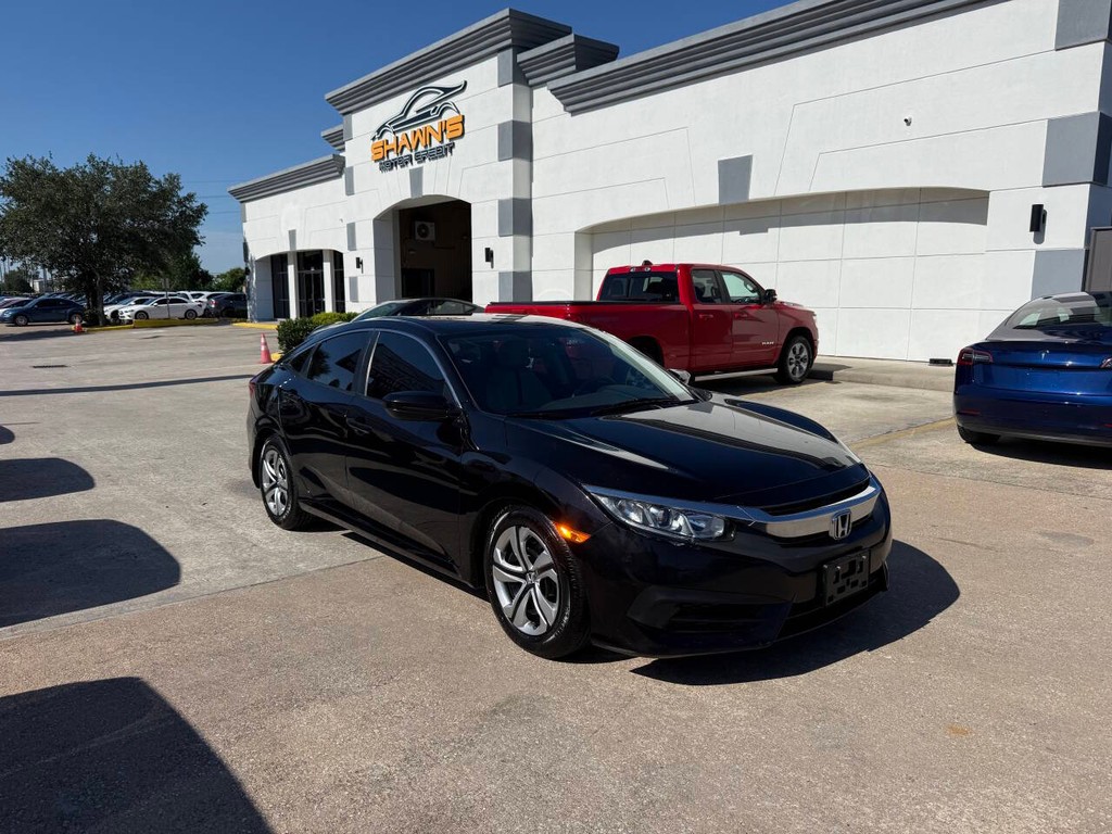 Honda Civic Sedan Vehicle Full-screen Gallery Image 02