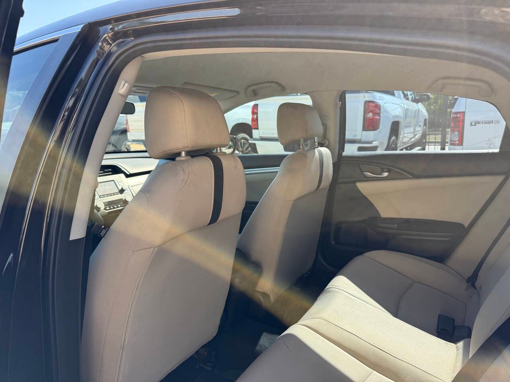 Honda Civic Sedan Vehicle Full-screen Gallery Image 12