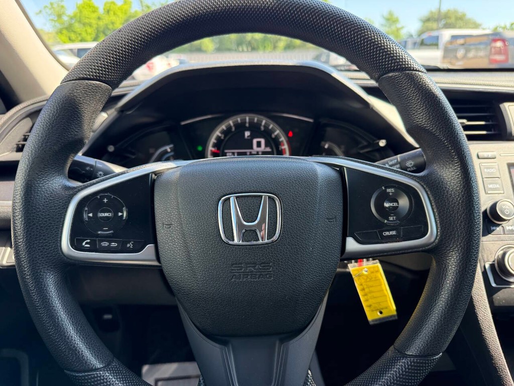 Honda Civic Sedan Vehicle Full-screen Gallery Image 30