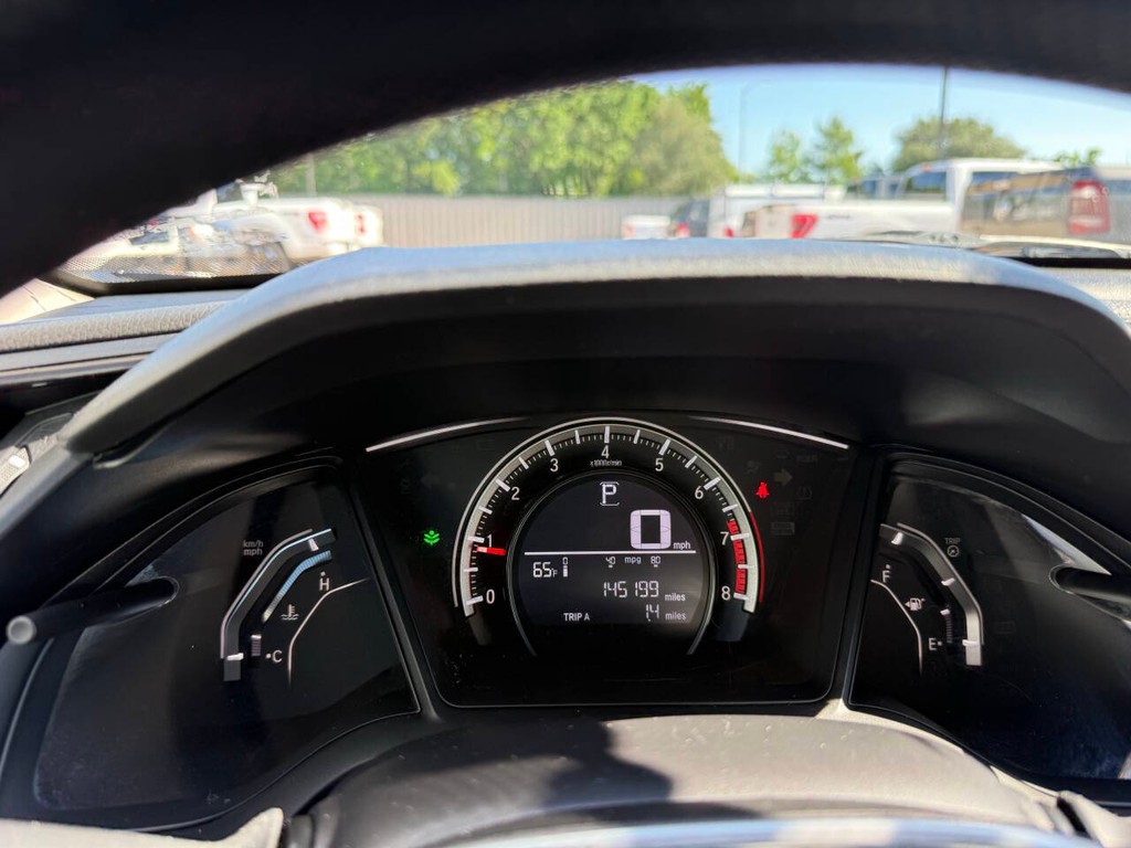 Honda Civic Sedan Vehicle Full-screen Gallery Image 33